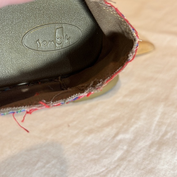 Sanuk Southwestern design canvas rubber sole beach shoes - Picture 8 of 8